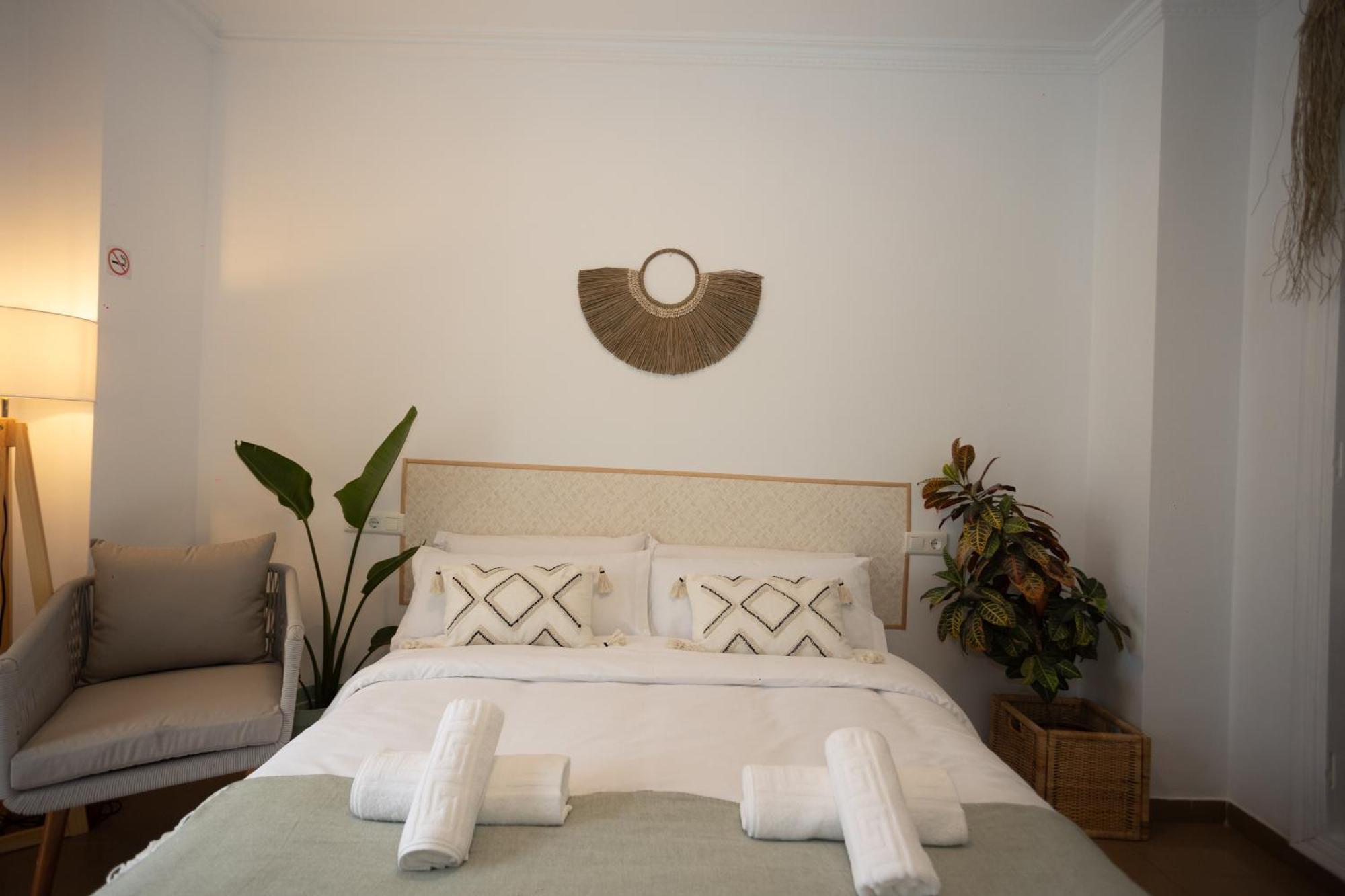 Naim Guest House Nerja Dış mekan fotoğraf