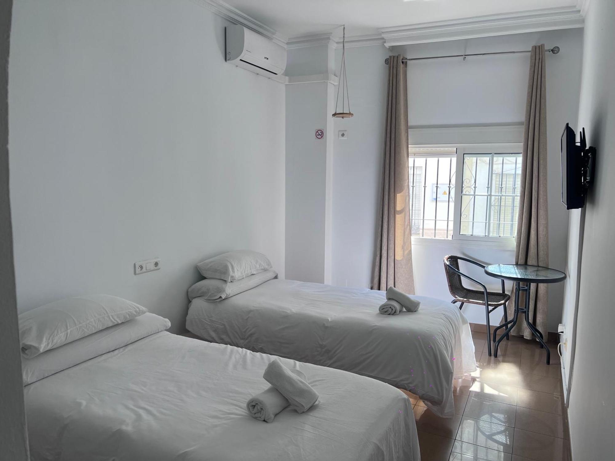 Naim Guest House Nerja Dış mekan fotoğraf